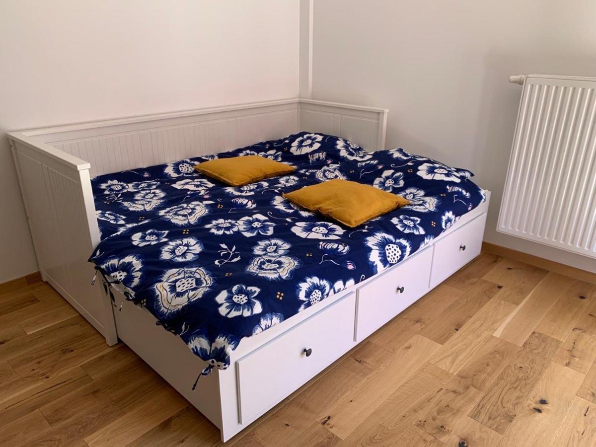 Lovely Studio Appartment With Patio Near The Sea Koper Eksteriør billede