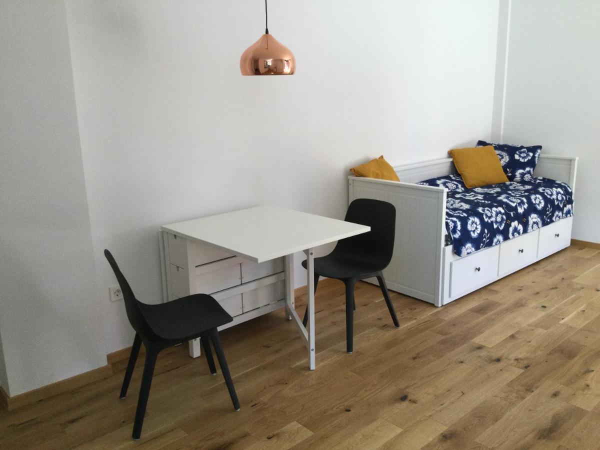 Lovely Studio Appartment With Patio Near The Sea Koper Eksteriør billede