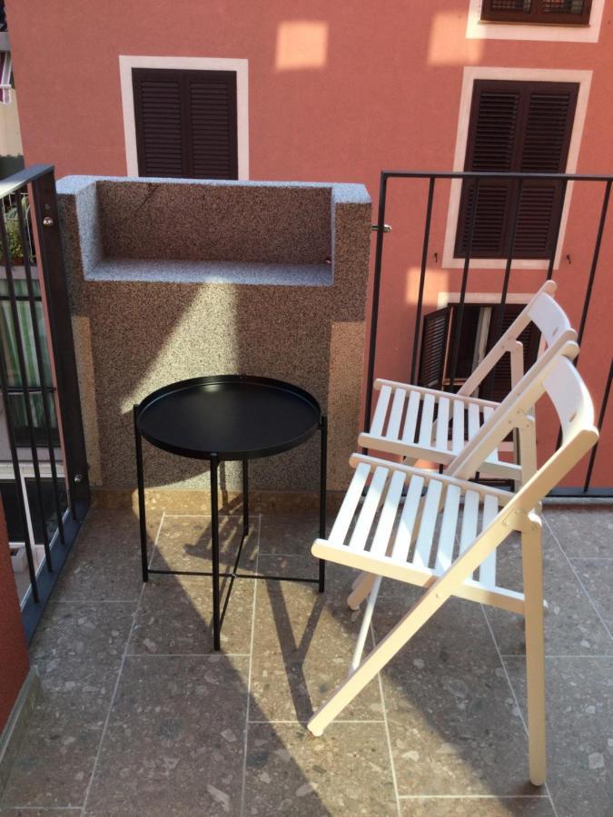 Lovely Studio Appartment With Patio Near The Sea Koper Eksteriør billede