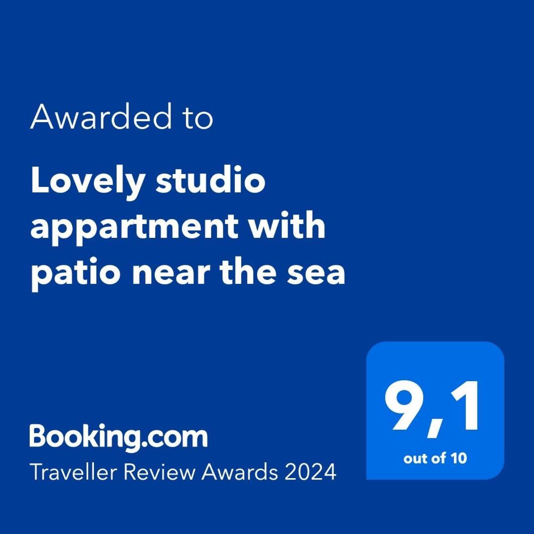 Lovely Studio Appartment With Patio Near The Sea Koper Eksteriør billede